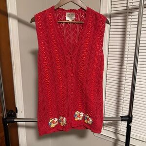 Vintage Susan Bristol Red Knit Sleeveless Blouse with Hand Embroidered Flowers